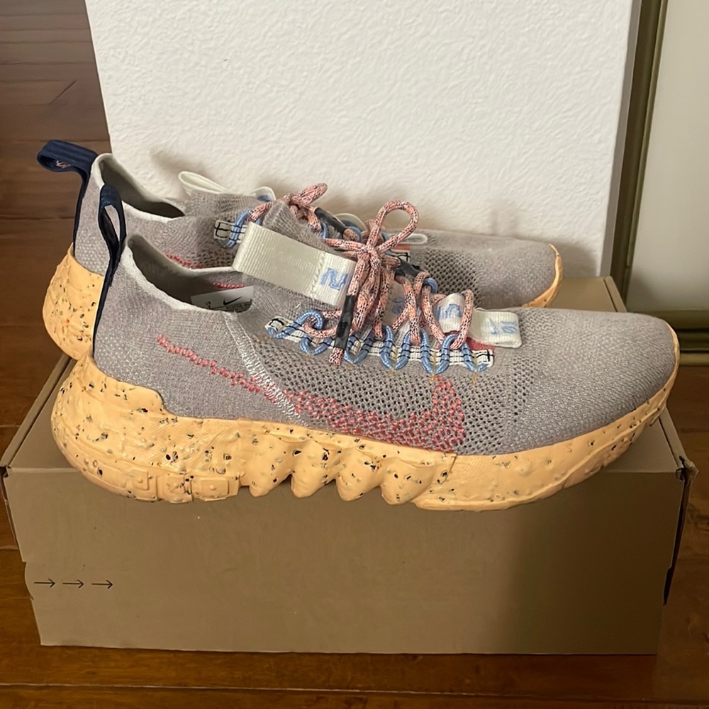 Nike Space Hippie 01 Melon Tint